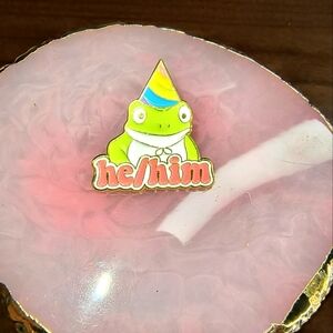 Women’s jewelry Cute Frog with hat He/Him fashion flashy Enamel Pin LGBT Proud